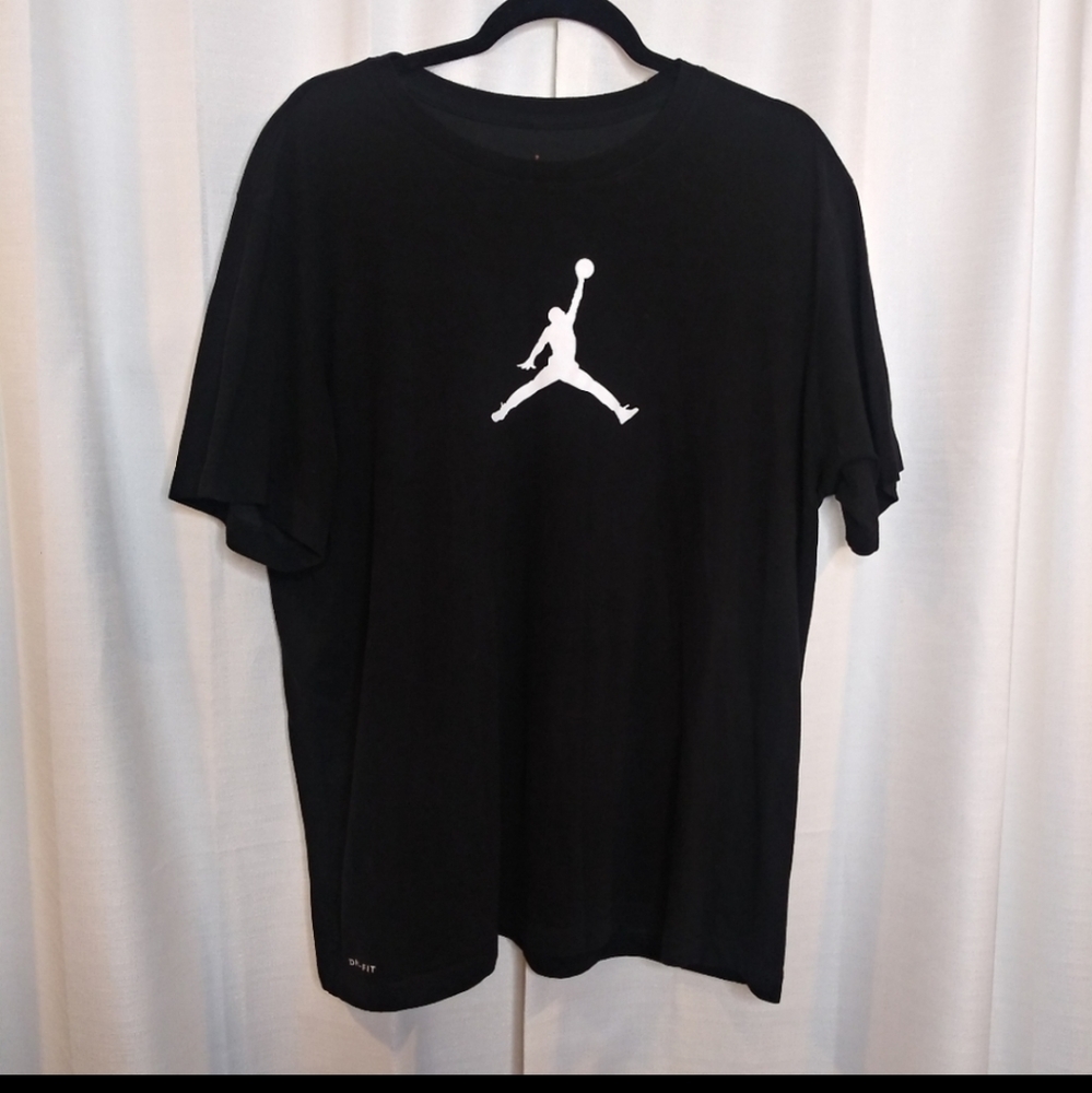 Jordan dri-fit t-shirt